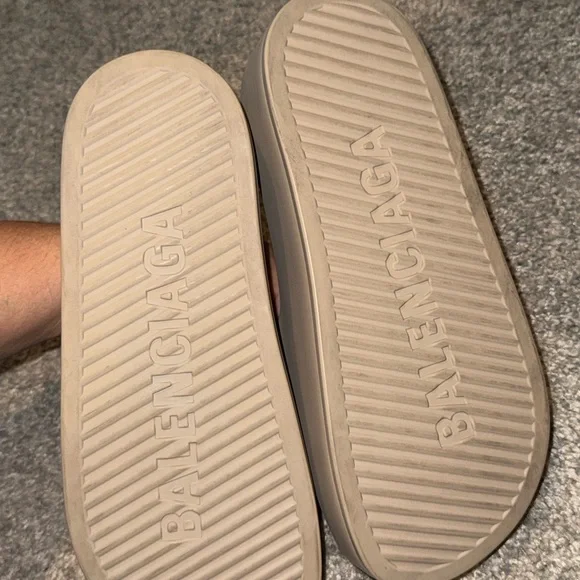Balenciaga Taupe Slides - Picture 4 of 5